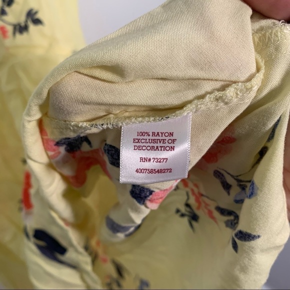 SO Sundress Cross Neck Yellow Floral - Picture 10 of 10